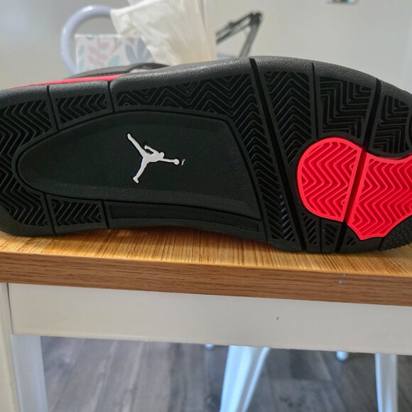 Air Jordan Red Thunder Retro 4 BRAND NEW - SZ 8 Mens - Picture 4 of 10